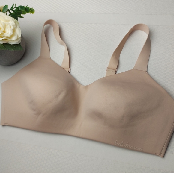 Lululemon Hold True Bra Size 36C - Picture 2 of 8